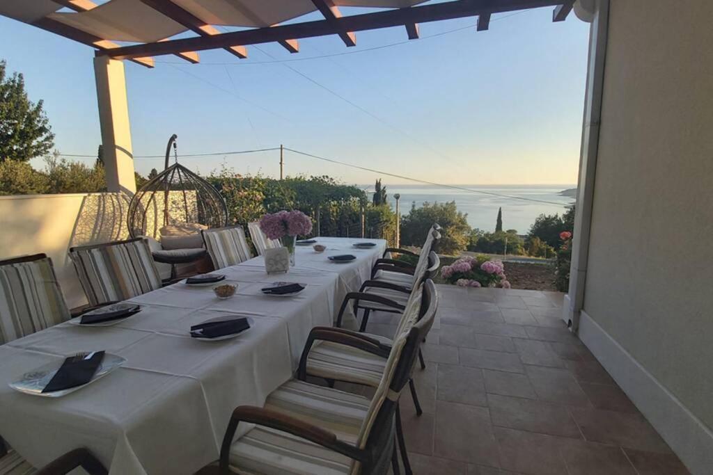 Villa Pergola -Apartment Roko Млини Экстерьер фото