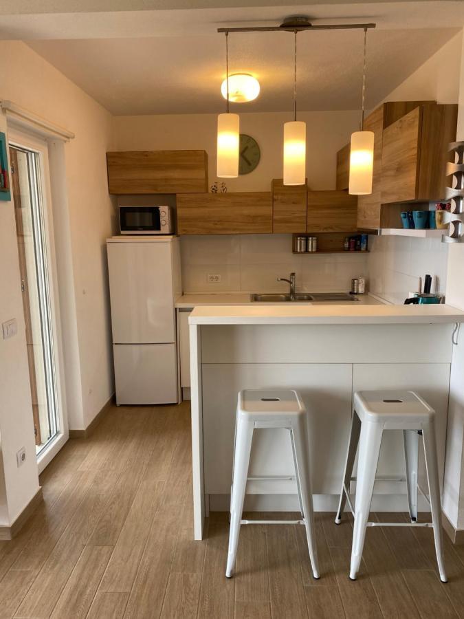 Villa Pergola -Apartment Roko Млини Экстерьер фото